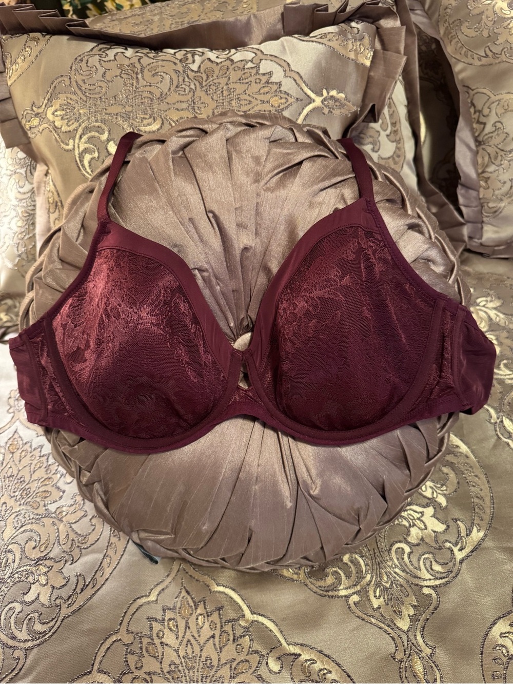 Soma Lace Underwire Bra in Burgundy Wine